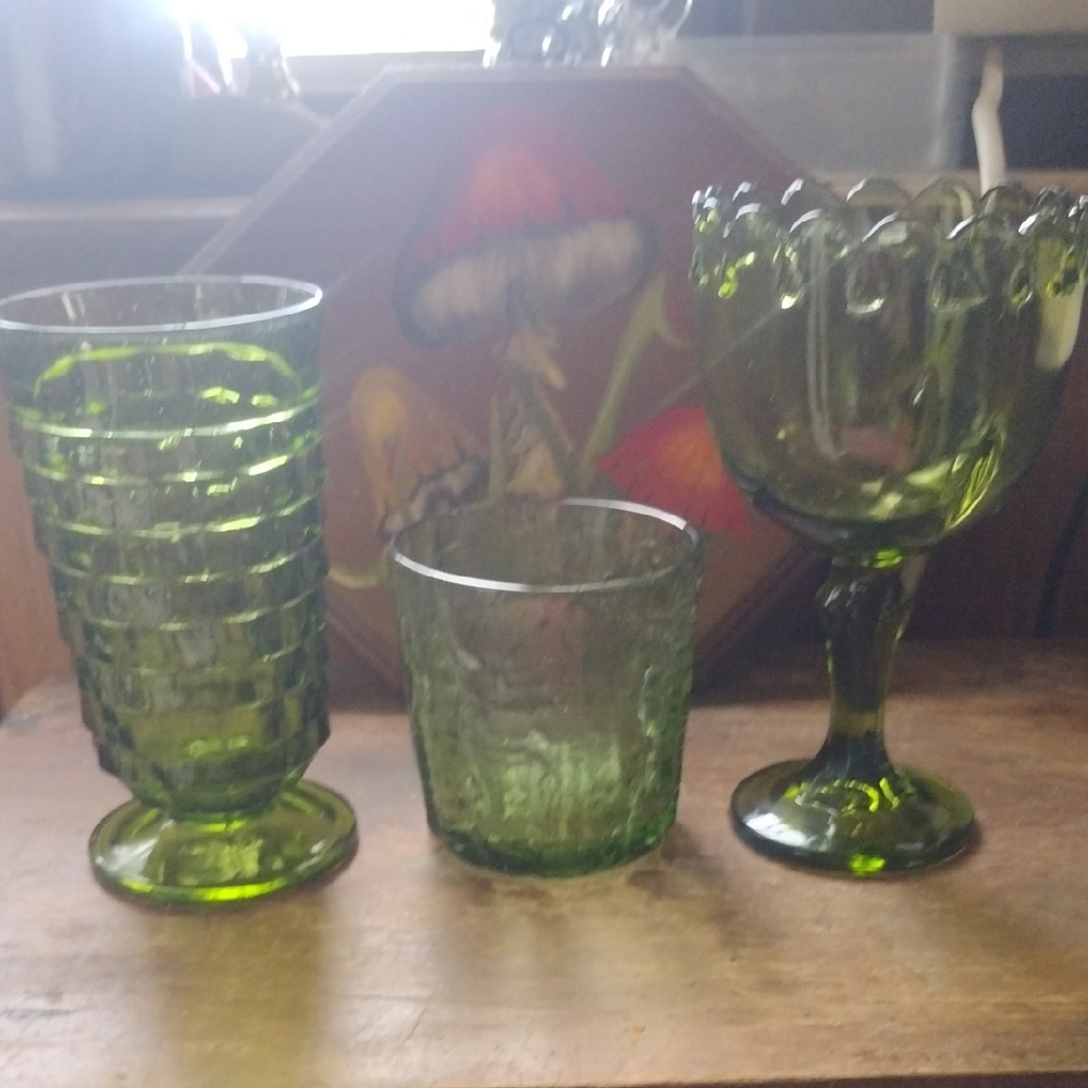 Elegant Green Glassware Set